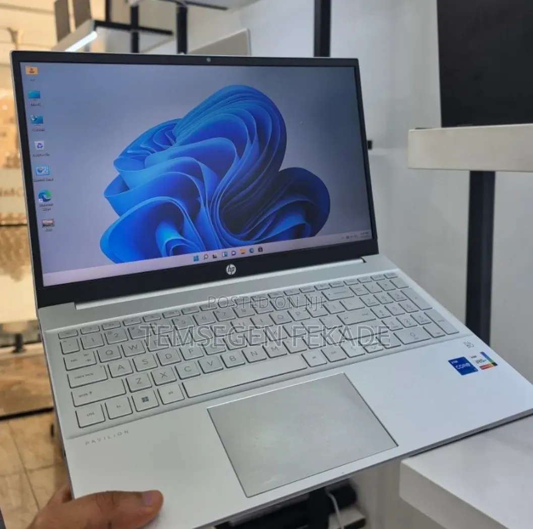 New Laptop HP Pavilion 15 16GB Intel Core i5 SSD 512GB