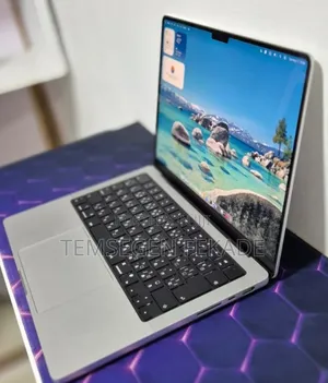 New Laptop Apple MacBook Pro 2024 M4 16GB Apple M4 Pro SSD 512GB