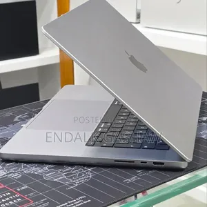 New Laptop Apple MacBook Pro 2021 M1 32GB Apple M1 Max SSD 512GB