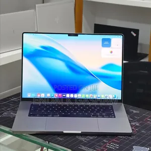 New Laptop Apple MacBook Pro 2021 M1 32GB Apple M1 Max SSD 512GB