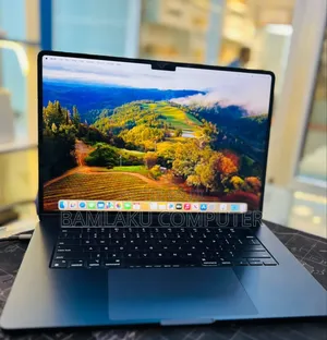 New Laptop Apple MacBook Air 2024 M3 8GB Apple M3 SSD 256GB