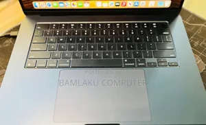 New Laptop Apple MacBook Air 2024 M3 8GB Apple M3 SSD 256GB