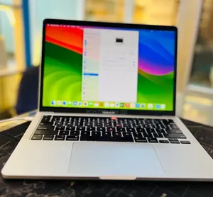 New Laptop Apple MacBook Pro 2020 M1 16GB Apple M1 Pro SSD 256GB
