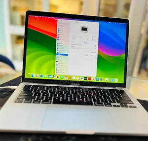 New Laptop Apple MacBook Pro 2020 M1 16GB Apple M1 Pro SSD 256GB