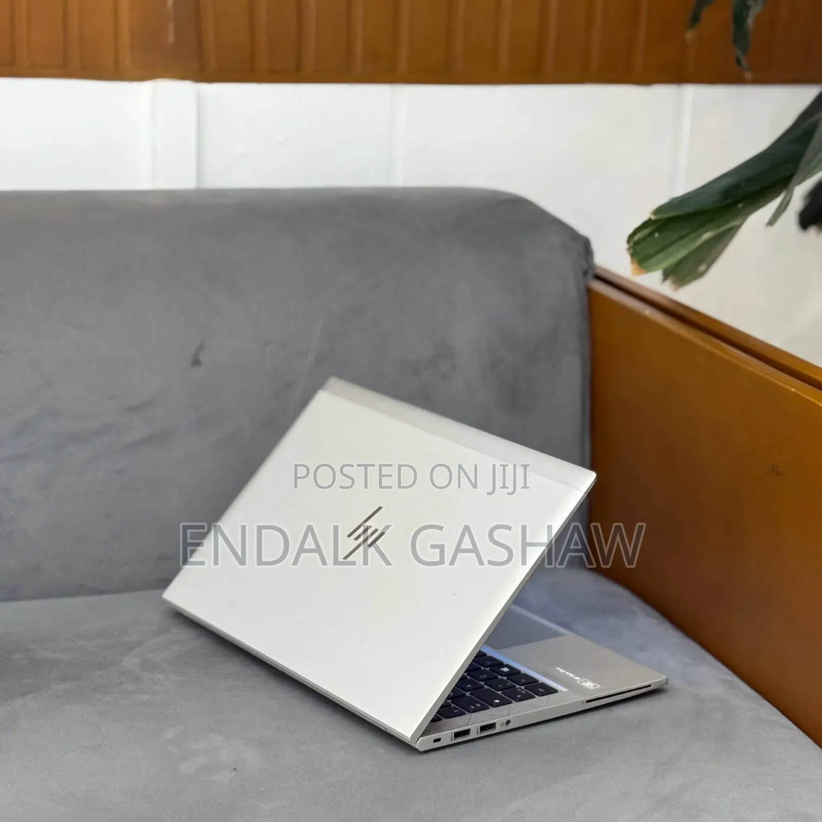 New Laptop HP EliteBook 830 G8 16GB Intel Core i7 SSD 512GB