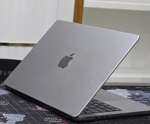 New Laptop Apple MacBook Pro 2021 M1 32GB Apple M1 Pro SSD 512GB