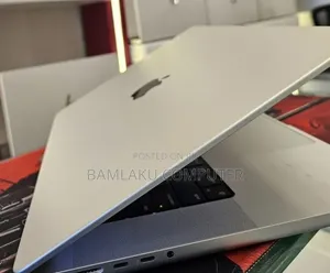 New Laptop Apple MacBook Pro 2021 M1 16GB Apple M1 Pro SSD 512GB