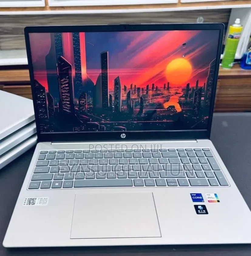 New Laptop HP Stream Notebook 16GB Intel Core i7 SSD 1T