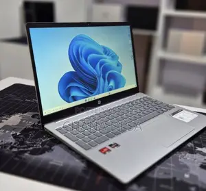New Laptop HP 8GB AMD Ryzen 5 SSD 256GB