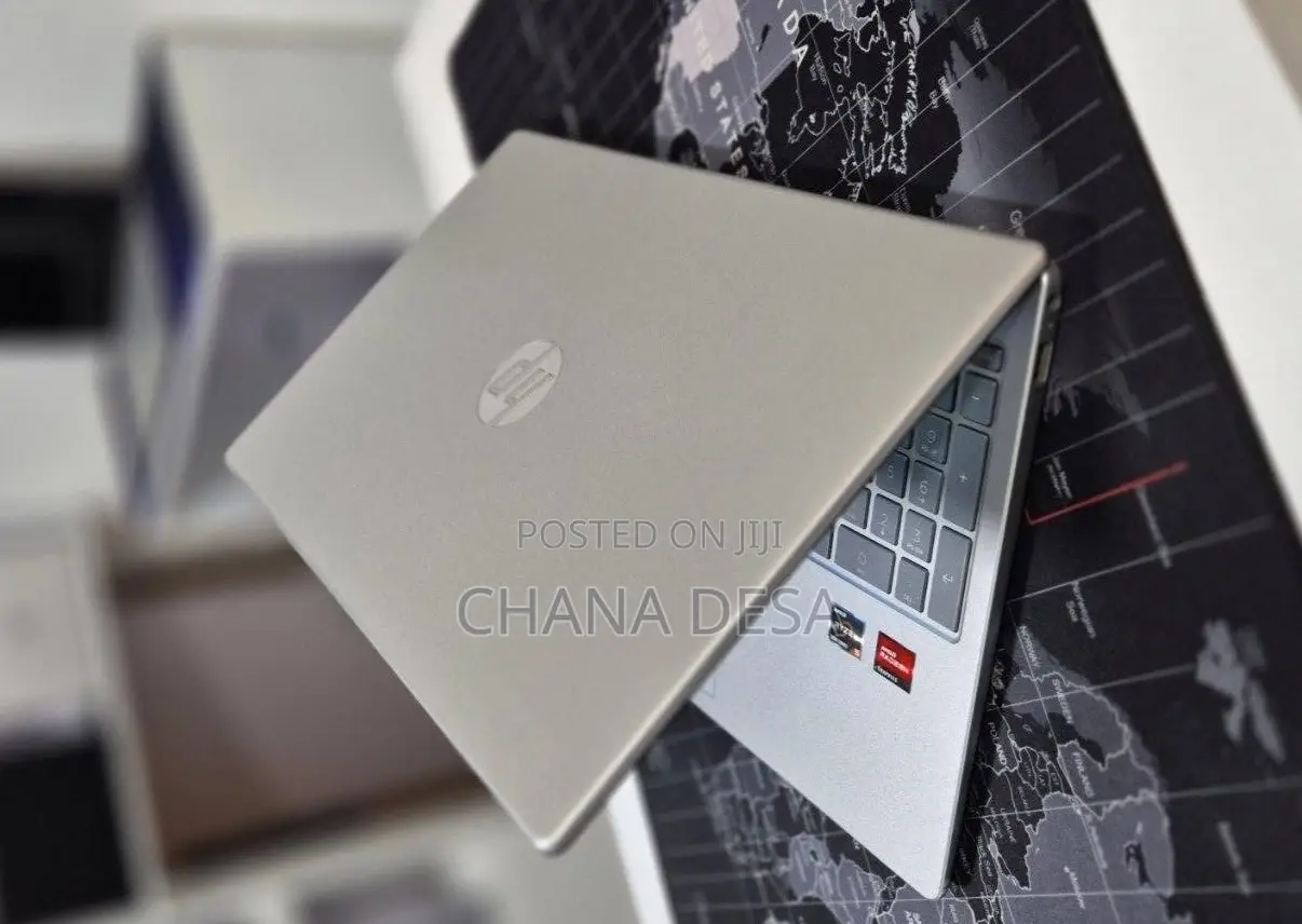 New Laptop HP 8GB AMD Ryzen 5 SSD 256GB