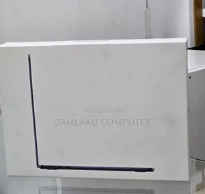 New Laptop Apple MacBook Air 2026 M5 16GB Apple M5 SSD 512GB
