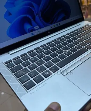 New Laptop HP EliteBook 840 G8 16GB Intel Core i5 SSD 512GB