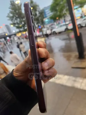New Samsung Galaxy A24 128 GB Red