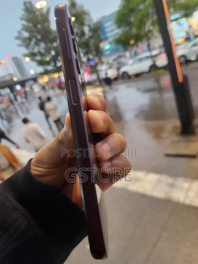 New Samsung Galaxy A24 128 GB Red