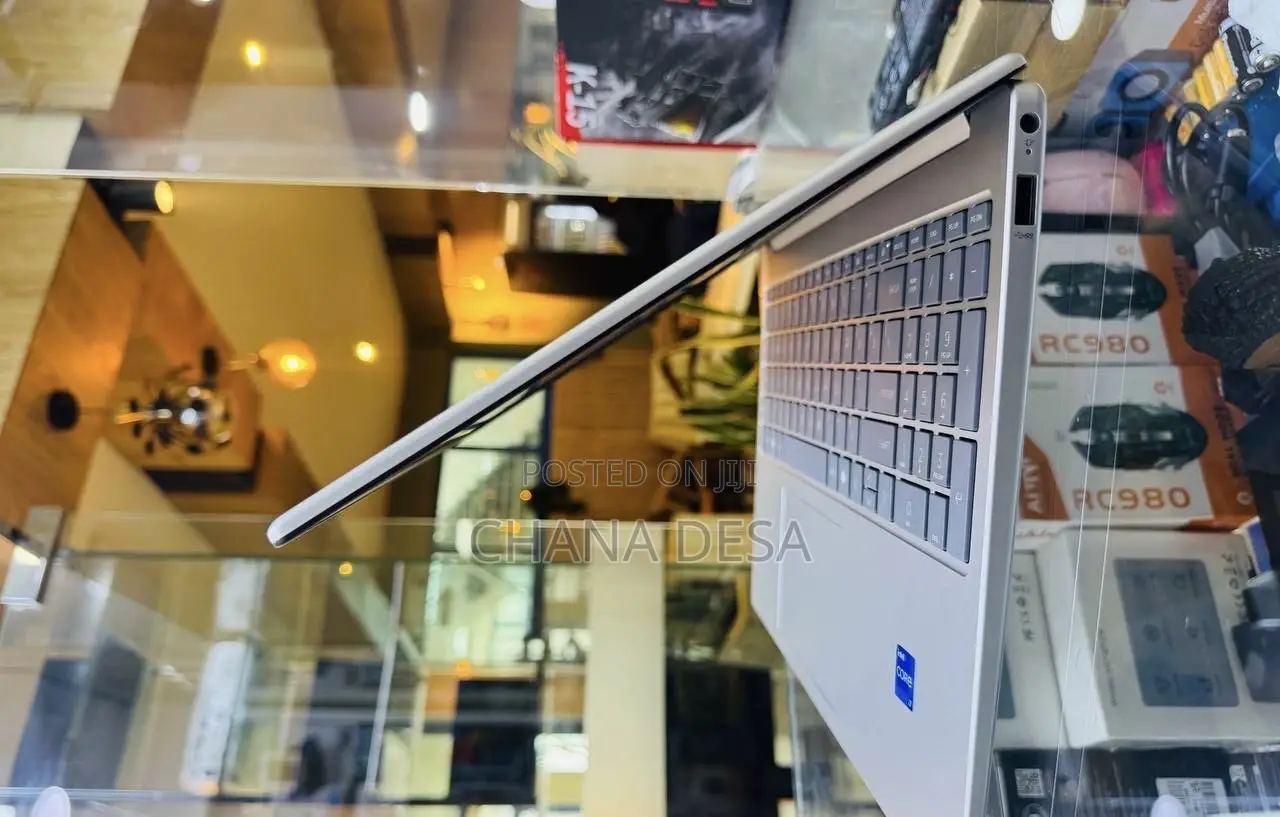 New Laptop HP 16GB Intel Core i7 SSD 1T