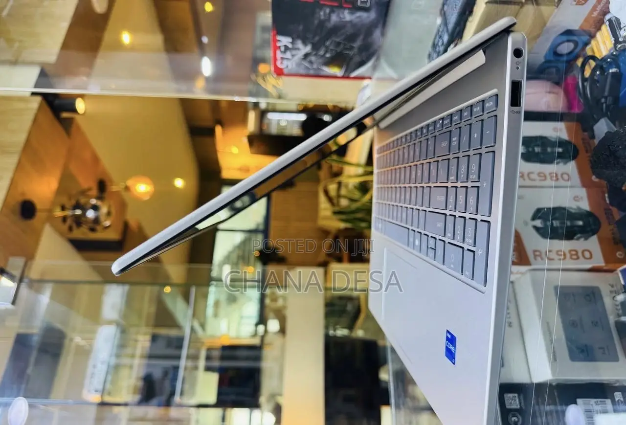 New Laptop HP 16GB Intel Core i7 SSD 1T