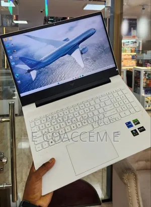 New Laptop HP 16GB Intel Core i7 SSD 1T