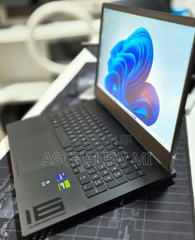 New Laptop HP Omen 16 16GB Intel Core i9 SSD 1T