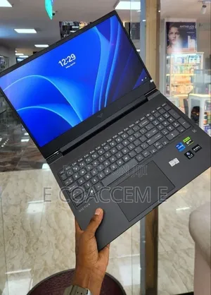 New Laptop HP 16GB Intel Core i7 SSD 1T
