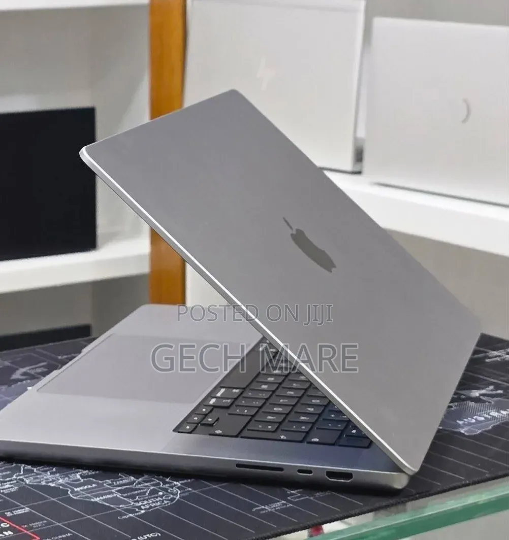 New Laptop Apple MacBook Pro 2021 M1 Max 32GB Apple M1 Max SSD 512GB