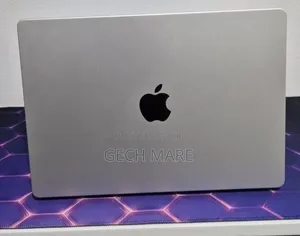 New Laptop Apple MacBook Pro 2024 M4 16GB Apple M4 Pro SSD 512GB