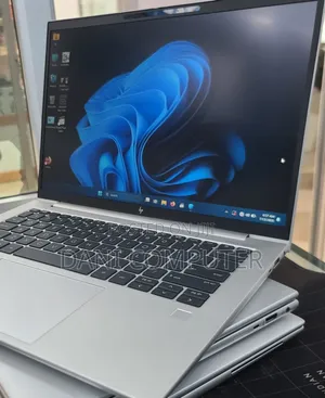 New Laptop HP EliteBook 840 G10 16GB Intel Core i7 SSD 512GB