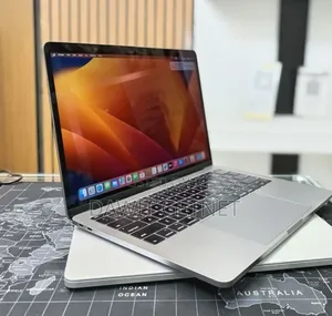 New Laptop Apple MacBook Pro 2017 16GB Intel Core i5 SSD 256GB