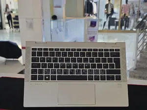 New Laptop HP EliteBook 830 G8 16GB Intel Core i7 SSD 512GB