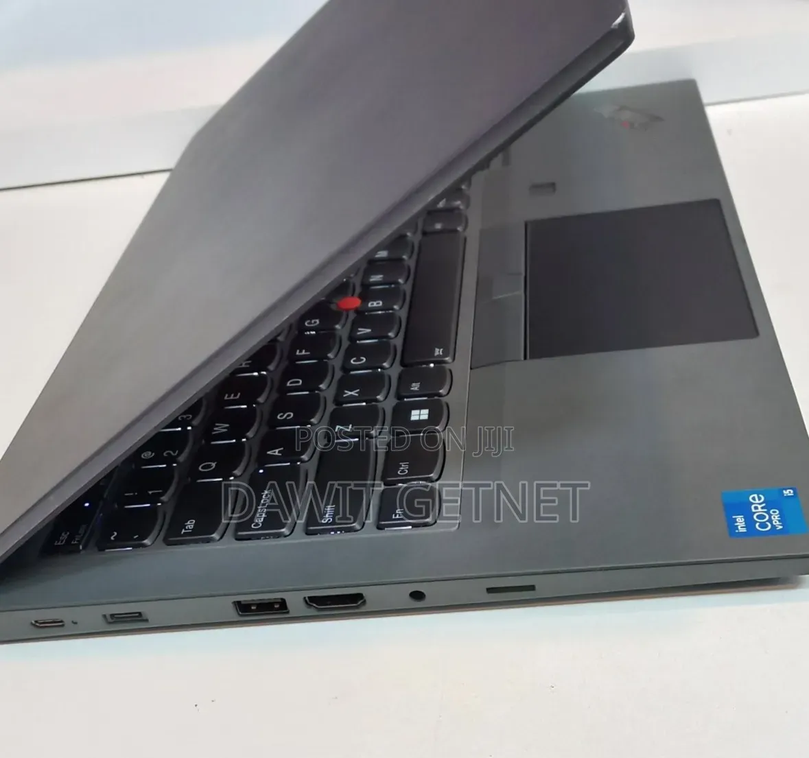 New Laptop HP ZBook Firefly G8 16GB Intel Core i7 SSD 512GB