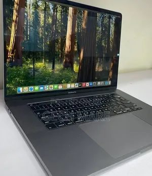 New Laptop Apple MacBook Pro 2019 16GB Intel Core i9 SSD 512GB