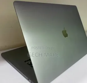 New Laptop Apple MacBook Pro 2019 16GB Intel Core i9 SSD 512GB