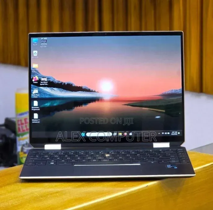 New Laptop HP Spectre X360 16GB Intel Core i7 SSD 512GB