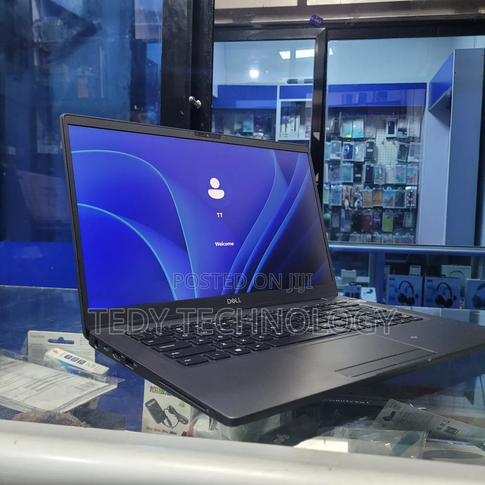 New Laptop Dell Latitude 5310 8GB Intel Core i5 SSD 256GB