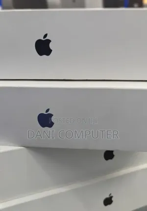 New Laptop Apple MacBook Pro 2025 M5 32GB Apple M5 Pro SSD 2T