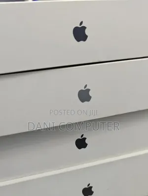 New Laptop Apple MacBook Pro 2025 M5 32GB Apple M5 Pro SSD 2T