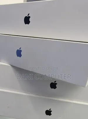 New Laptop Apple MacBook Pro 2025 M5 32GB Apple M5 Pro SSD 2T
