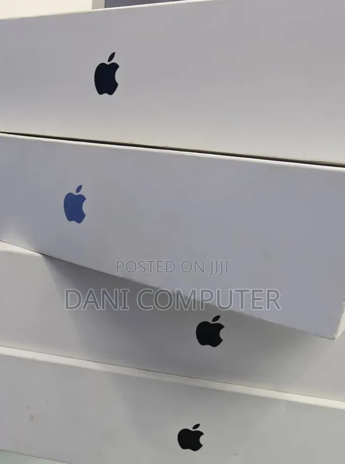 New Laptop Apple MacBook Pro 2025 M5 32GB Apple M5 Pro SSD 2T