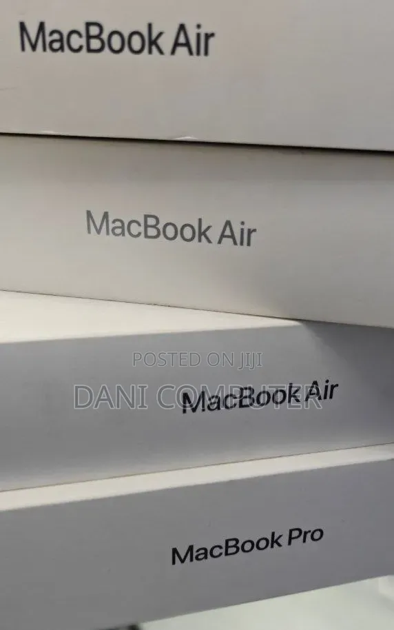 New Laptop Apple MacBook Pro 2025 M5 16GB Apple M5 Pro SSD 512GB