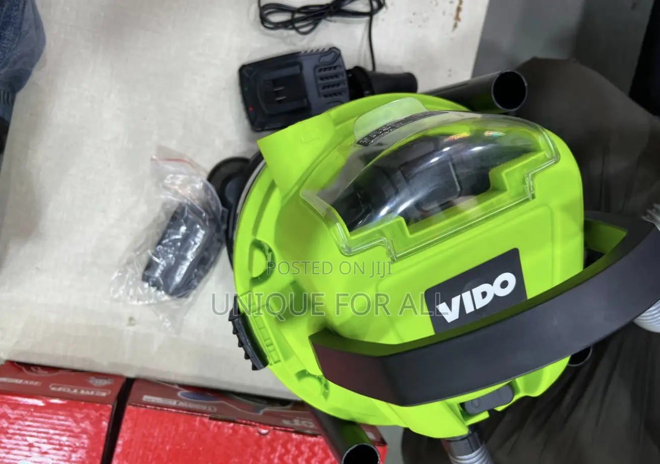 Cordless Vacuum Cleaner 18v 2 PCS Batteries and Other Accessories