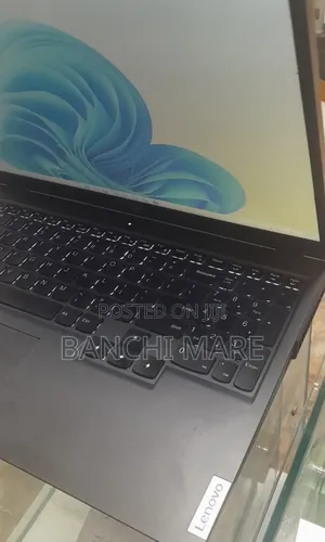 New Laptop Lenovo Legion 7 16GB Intel Core i7 SSD 512GB