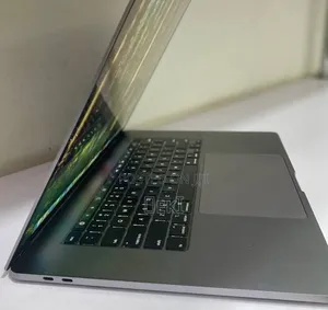 New Laptop Apple MacBook Pro 2016 16GB Intel Core i9 SSD 1T