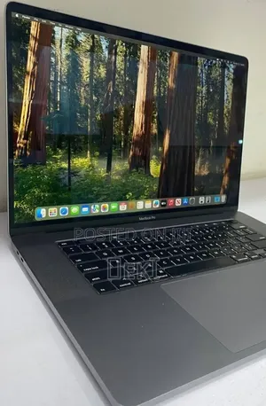 New Laptop Apple MacBook Pro 2016 16GB Intel Core i9 SSD 1T