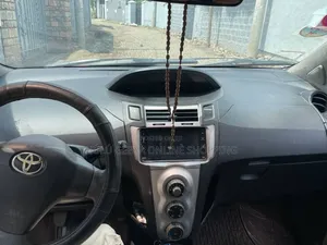 Toyota Yaris 2007 Silver