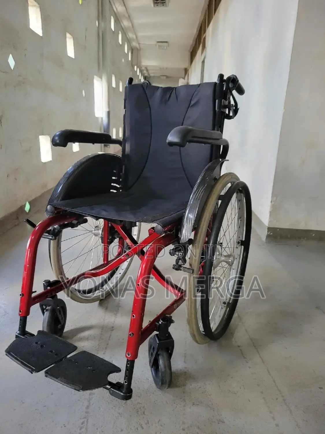 Normal wheelchair宏马Vermeiren 101 Standard Foldable Steel Wheelchair