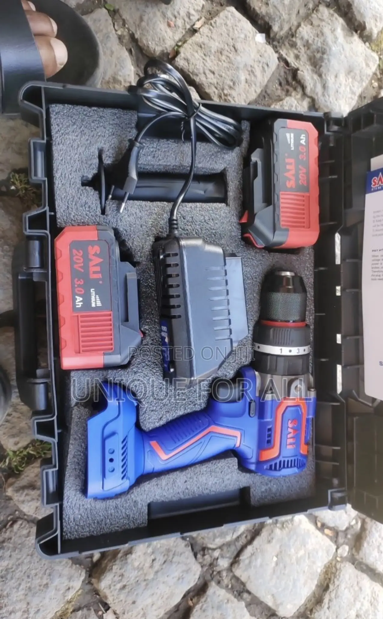 Sali 8320F Is a 20V 3.0Ah 13mm Lithium Brushless Cordless Drill