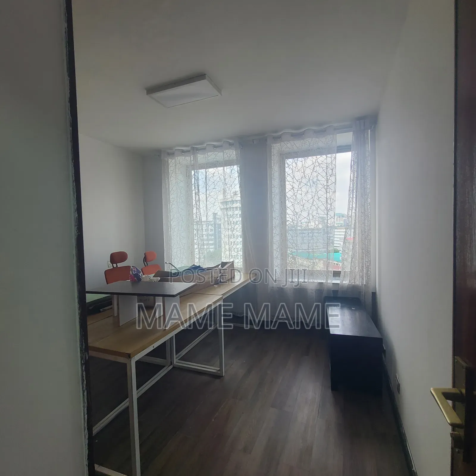 Office Space for Rent and It Has a Lock for Sale