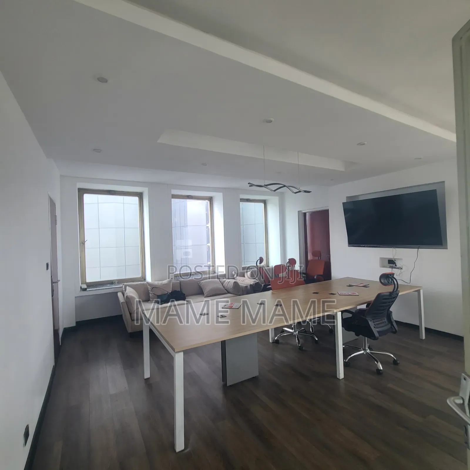 Office Space for Rent and It Has a Lock for Sale