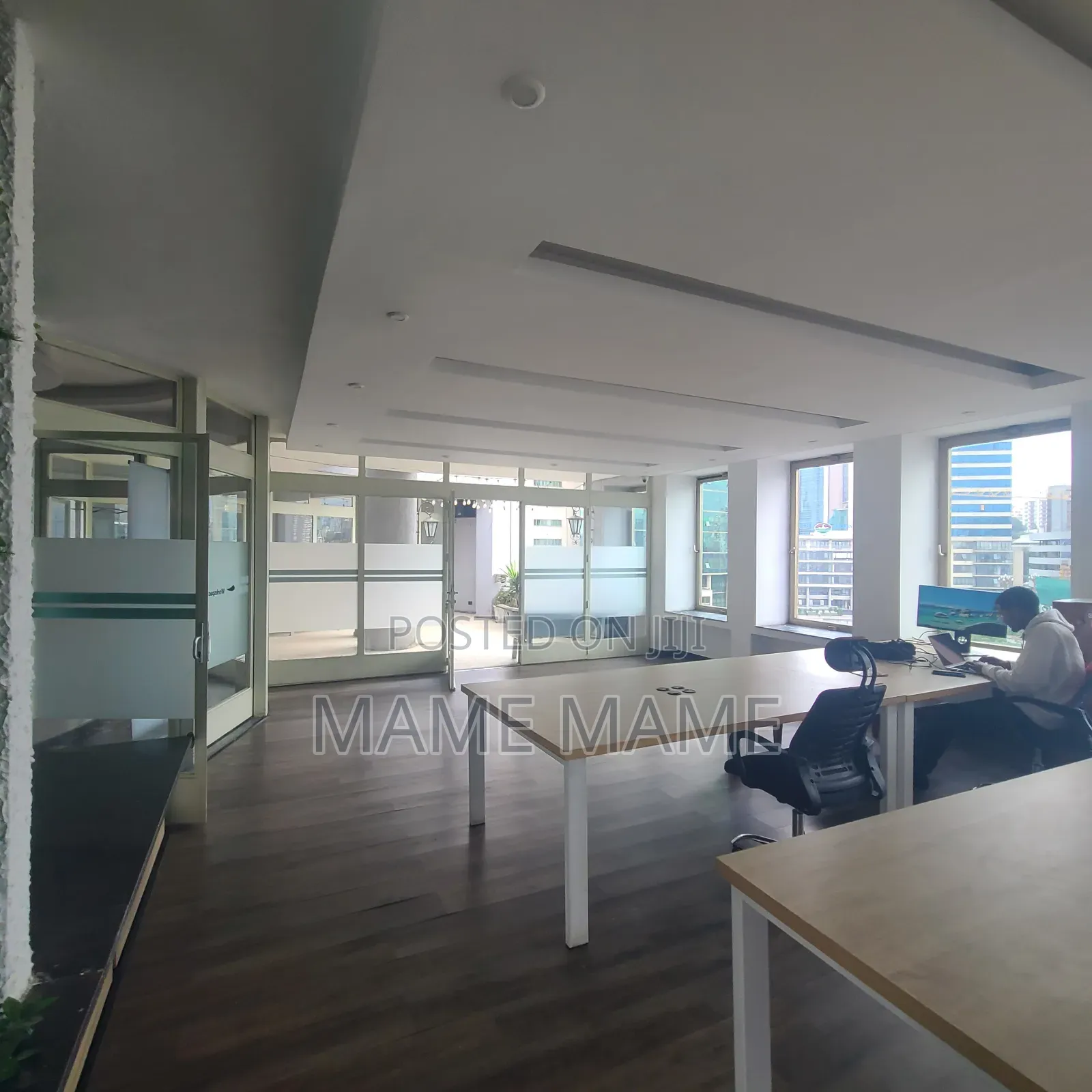 Office Space for Rent and It Has a Lock for Sale