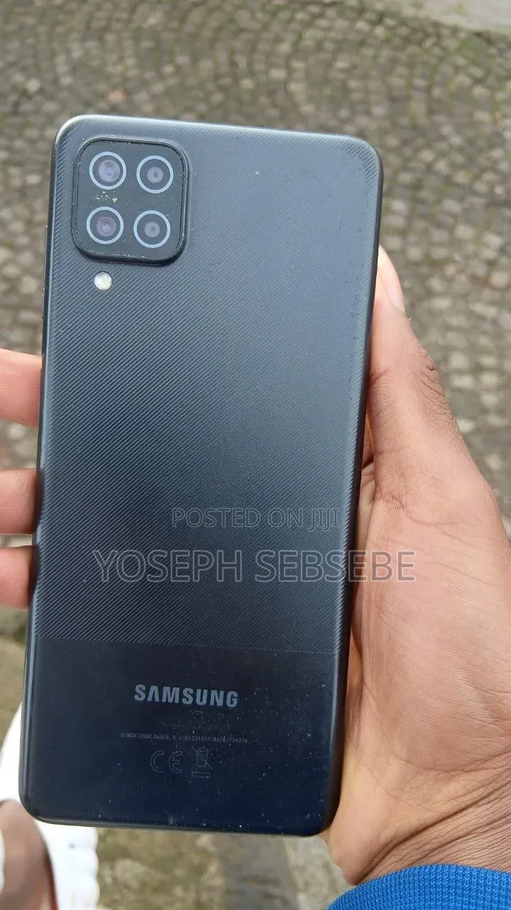 Samsung Galaxy A12 64 GB Black