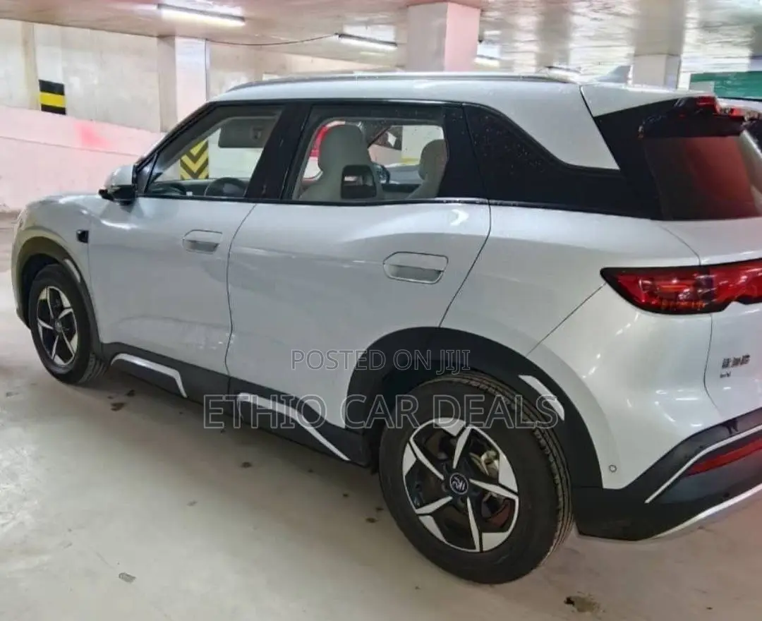 BYD Yuan Up 2025 Ivory